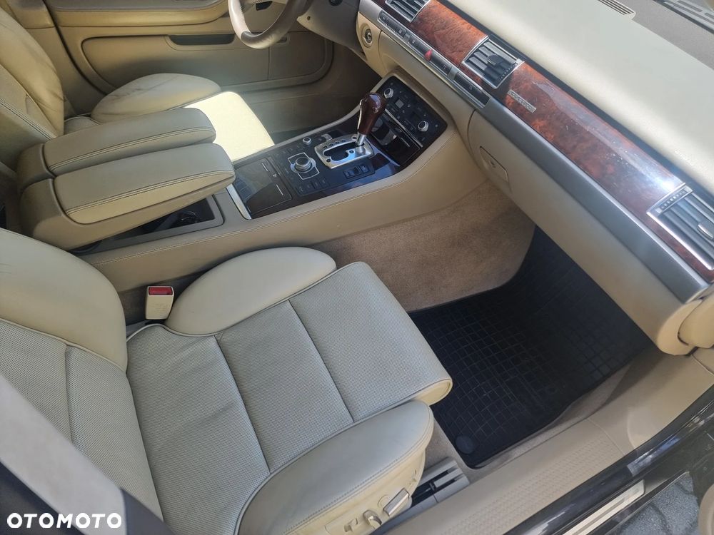 Audi A8 4.2 TDI L Quattro - 11