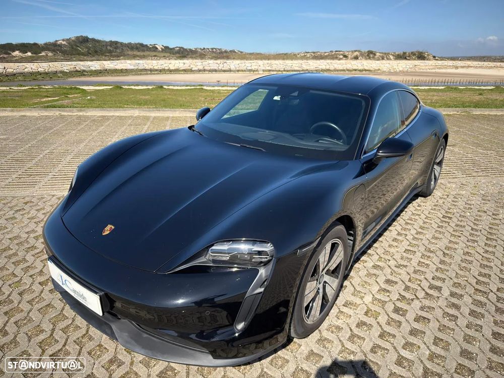 Porsche Taycan 4 - 2
