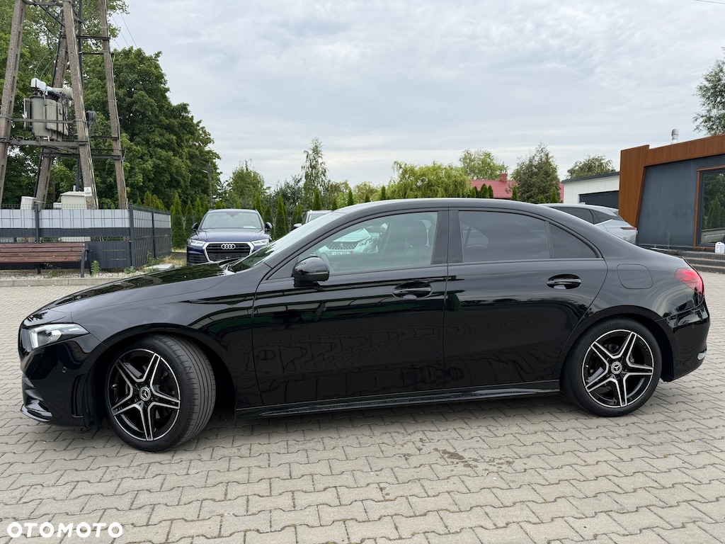 Mercedes-Benz Klasa A 180 7G-DCT AMG Line - 3