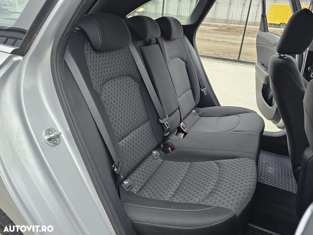 Kia Ceed SW 1.6 CRDi (48V Mild-Hybrid) DCT7 Platinum - 17