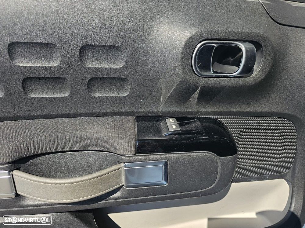 Citroën C3 1.2 PureTech Shine - 8