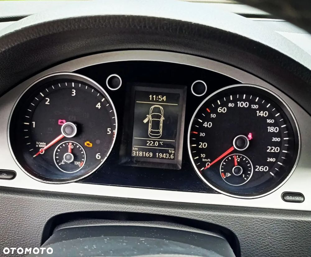 Volkswagen Passat 2.0 TDI Comfortline - 10