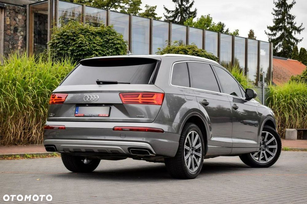 Audi Q7 - 3