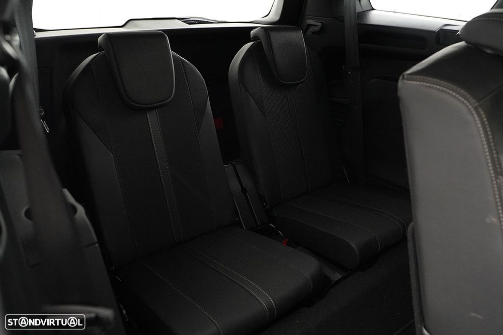 Peugeot 5008 1.2 PureTech GT EAT8 - 24