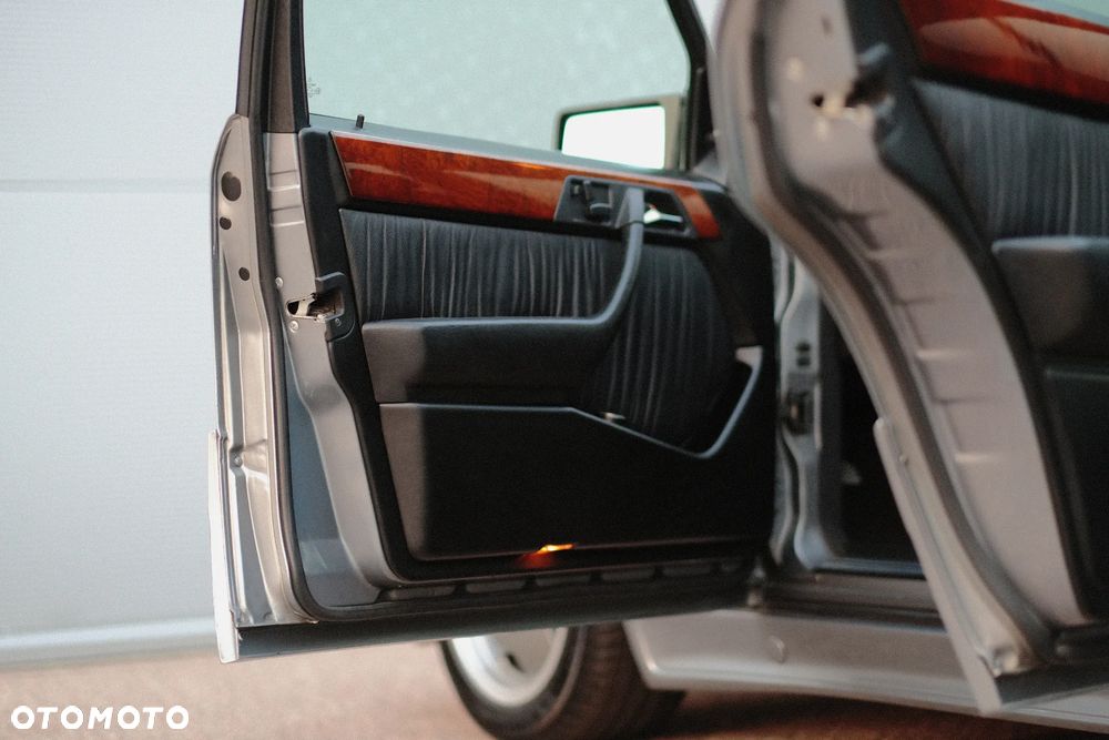 Mercedes-Benz Klasa E - 20