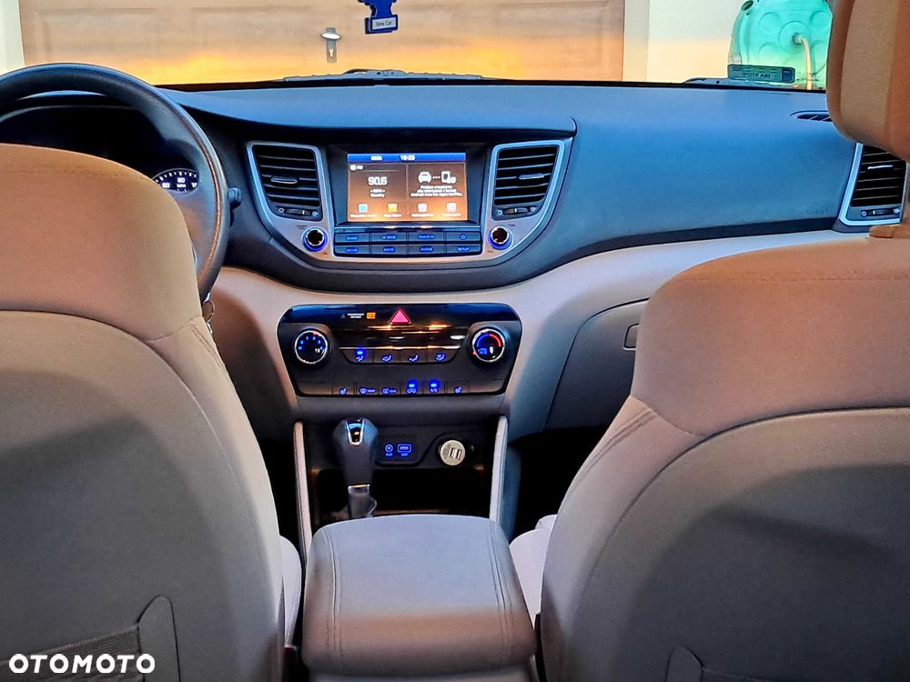 Hyundai Tucson - 2