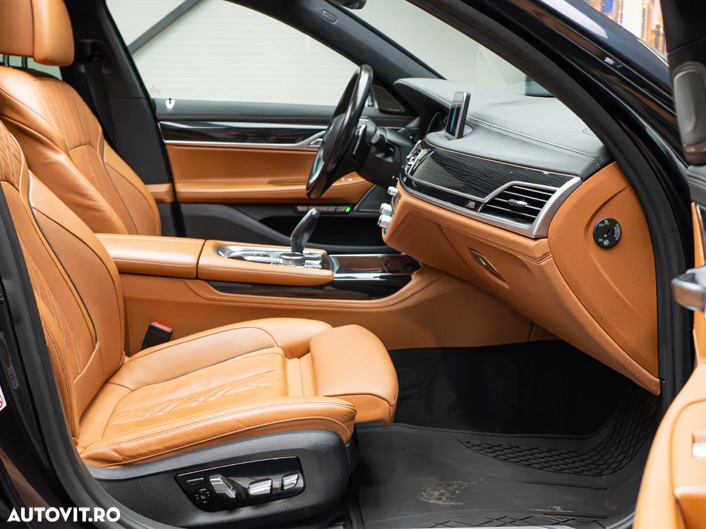 BMW Seria 7 730d xDrive - 28