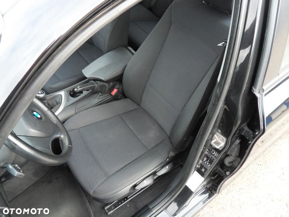 BMW Seria 1 116d - 13