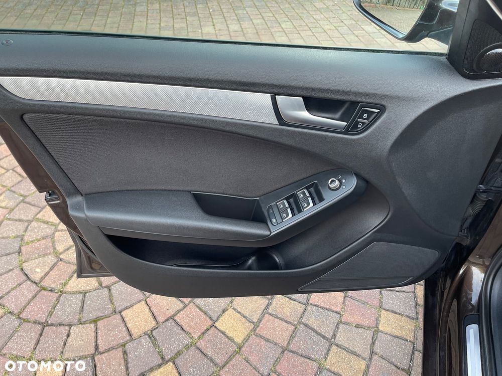 Audi A4 Avant 1.8 TFSI Ambiente - 15