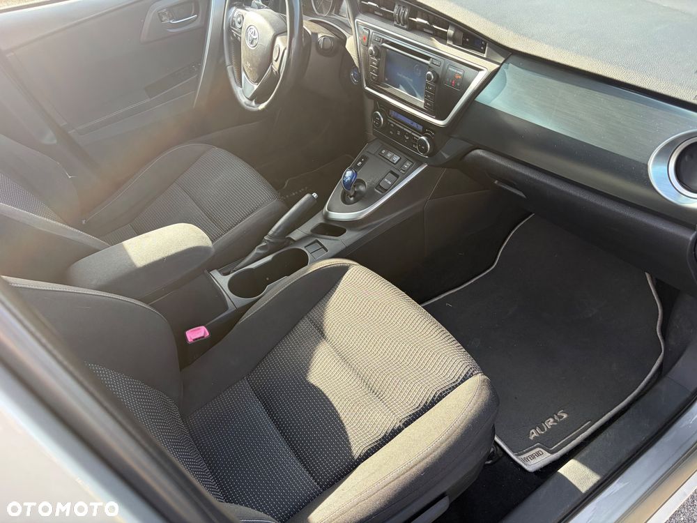 Toyota Auris - 12