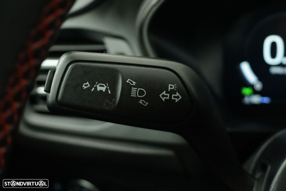 Ford Focus 1.0 EcoBoost MHEV ST-Line X - 17