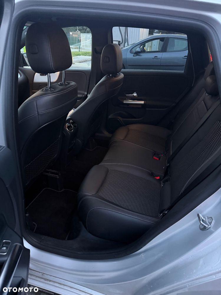 Mercedes-Benz Klasa B 180 d Progressive 7G-DCT - 11