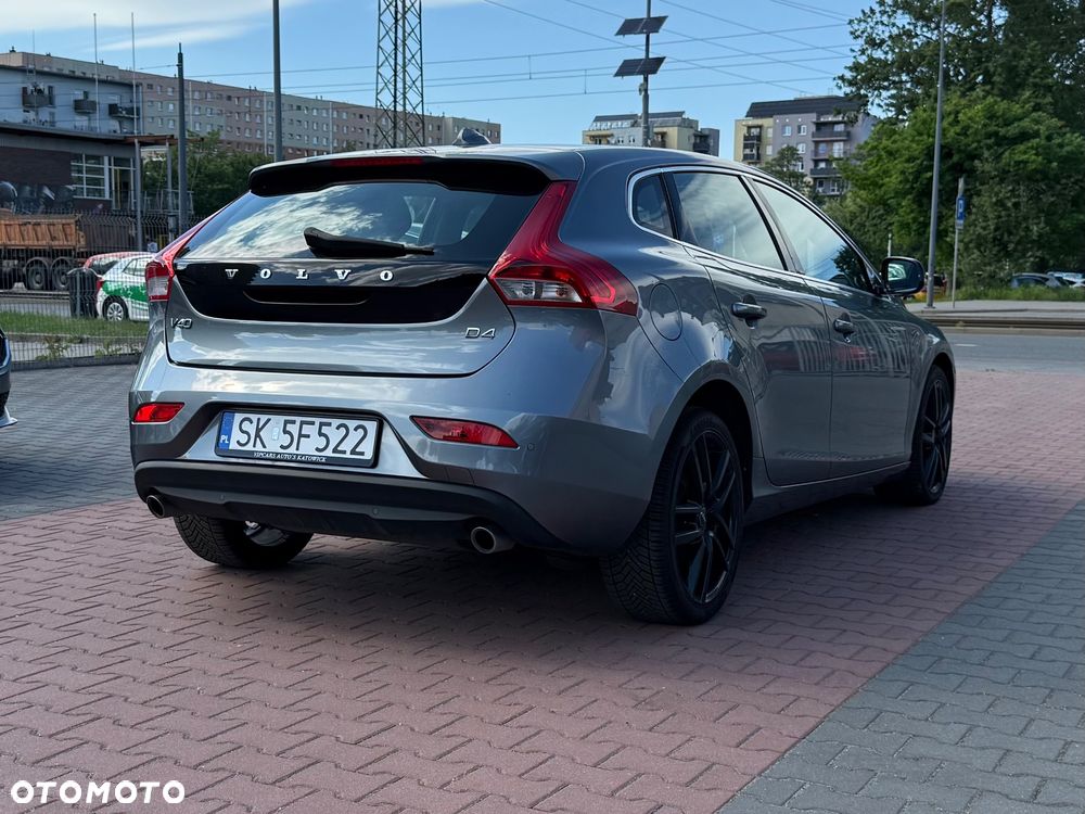 Volvo V40 D4 Drive-E Momentum - 4