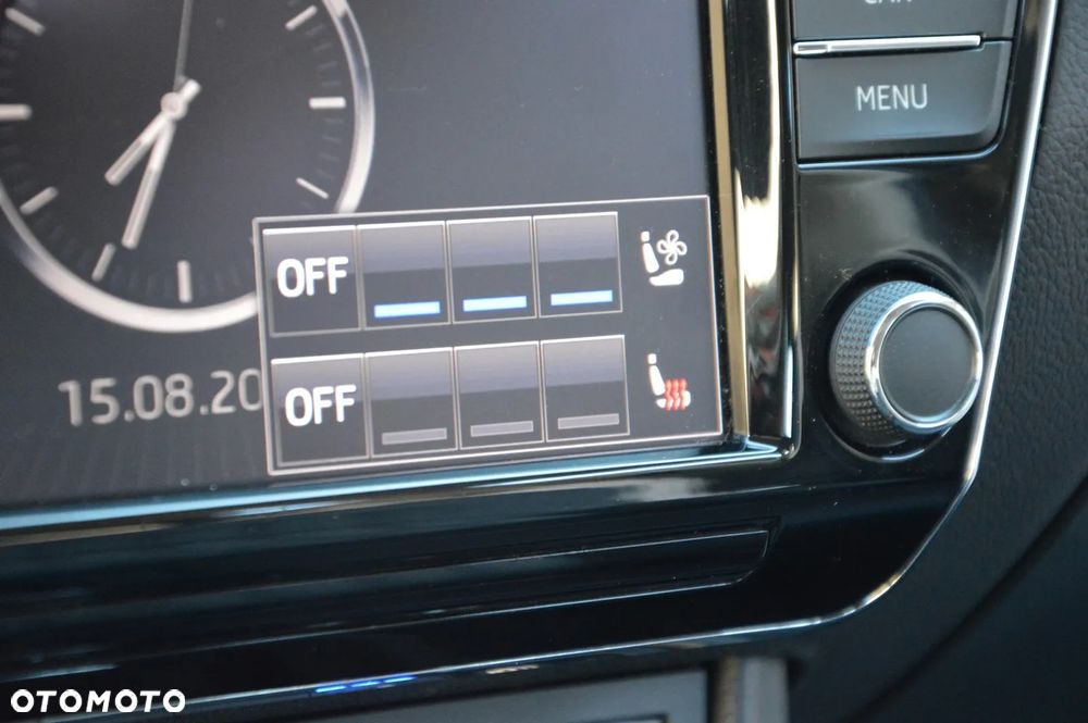Skoda Superb 2.0 TDI 4x4 DSG Ambition - 29