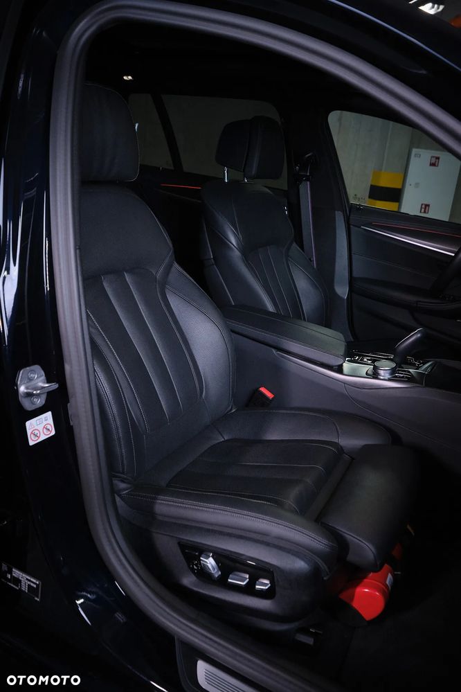 BMW Seria 5 540i xDrive mHEV M Sport sport - 11