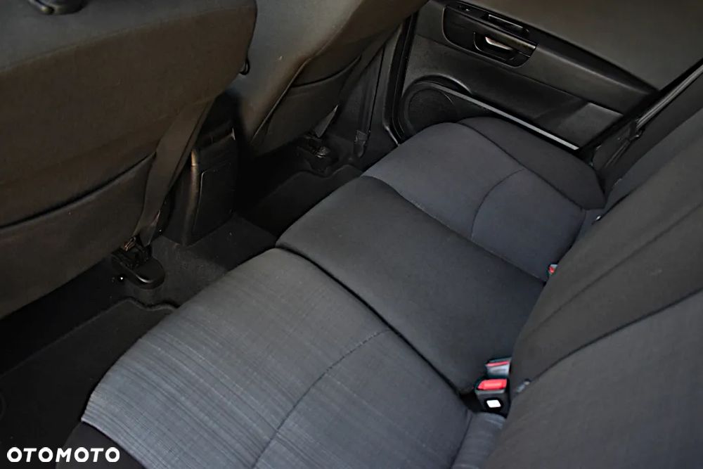 Kia Ceed - 33