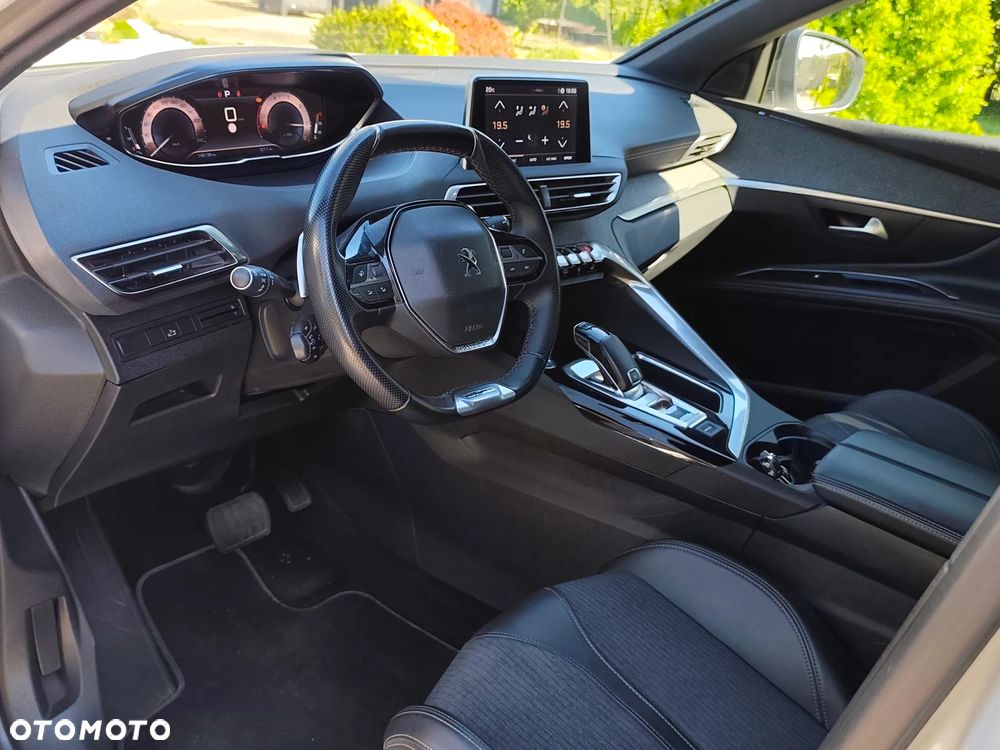 Peugeot 5008 BlueHDi 130 EAT8 GT - 26