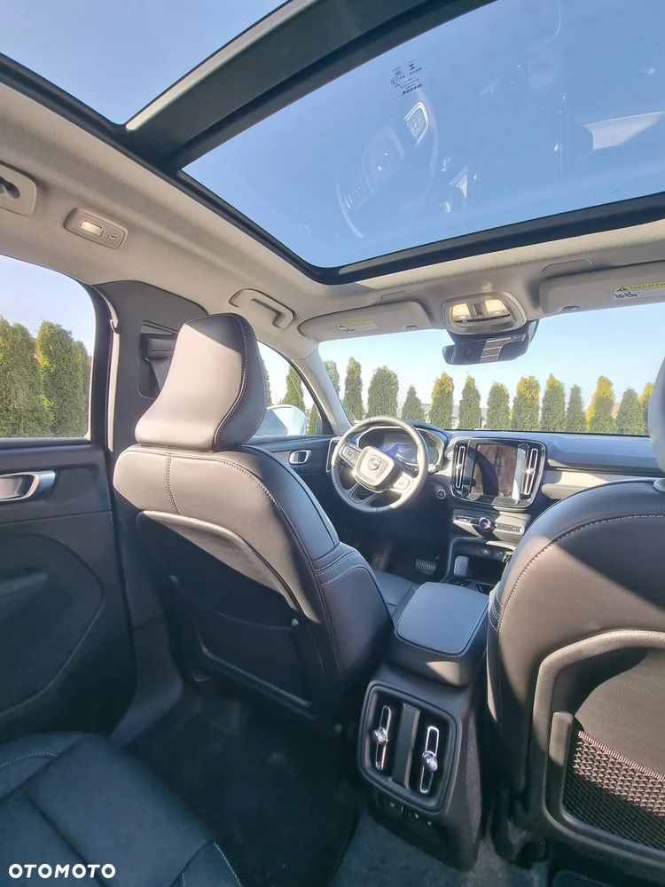 Volvo XC 40 T5 AWD Momentum (Intro Edition) - 8