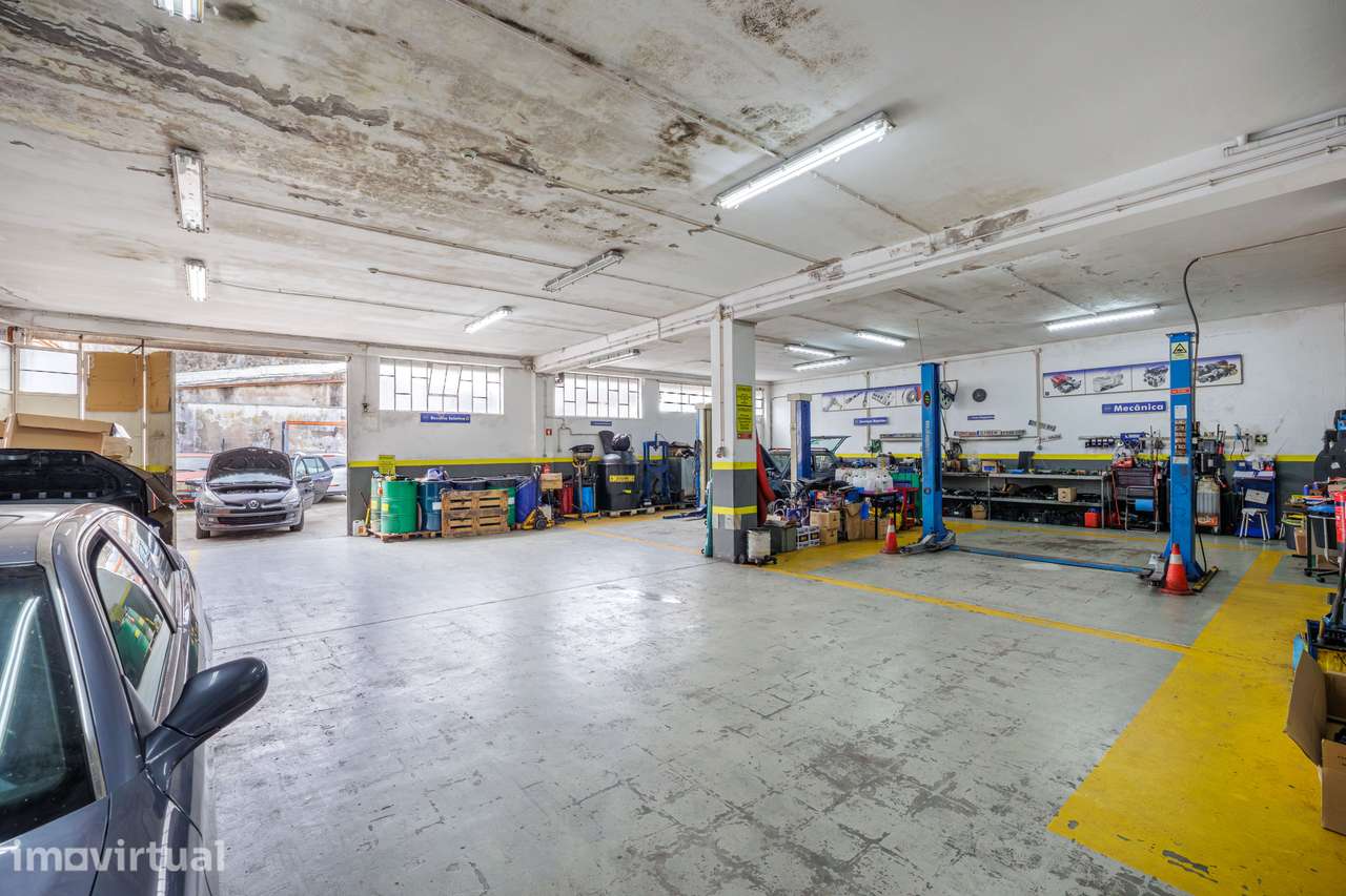 Armazém 460 m² + Logradouro 230 m², Carvalhido- Venda ou arrendamento - Grande imagem: 2/22