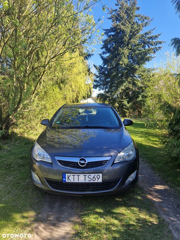 Opel Astra 1.4 T Enjoy - 2