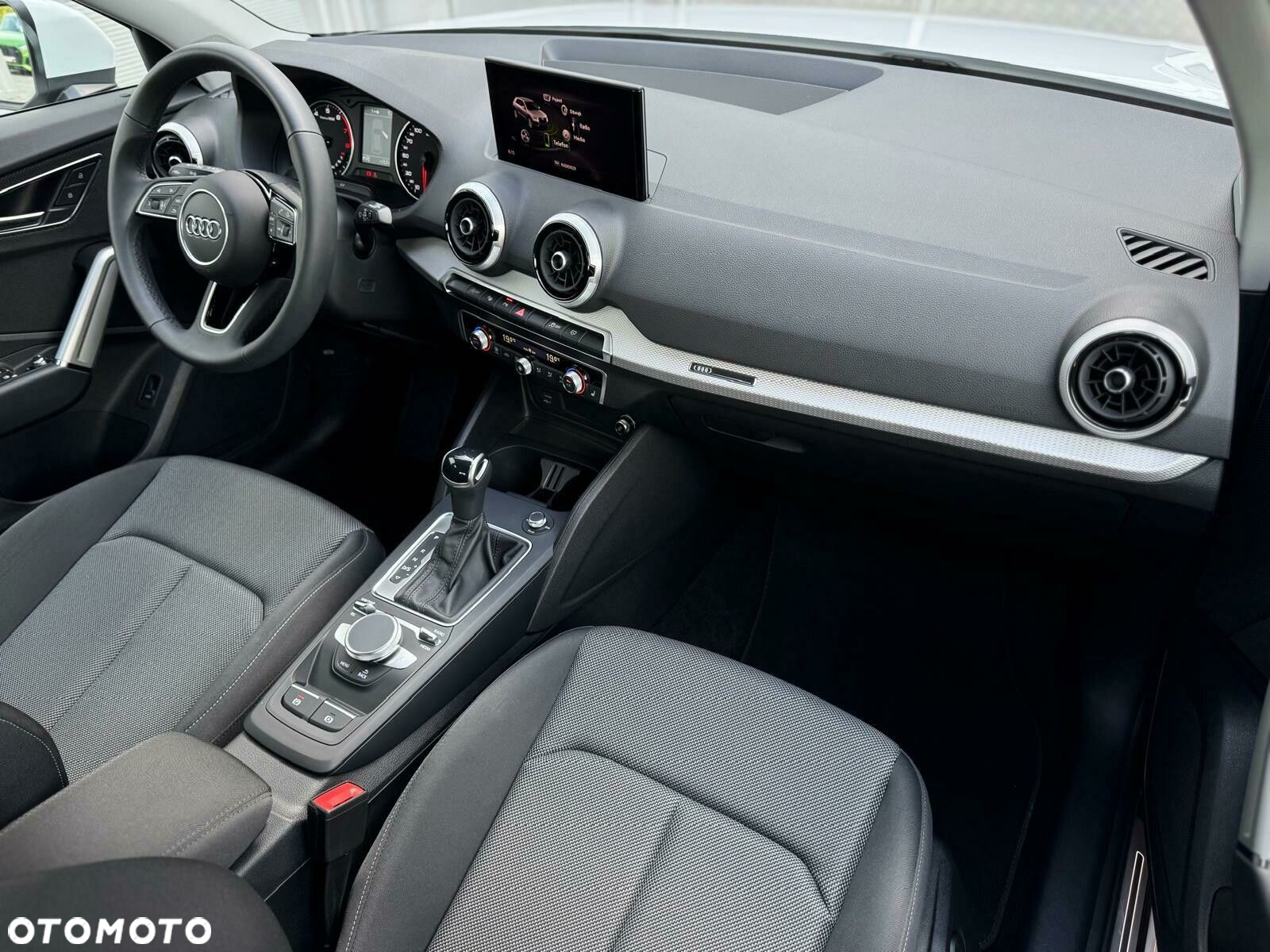 Audi Q2 35 TFSI Advanced S tronic - 13