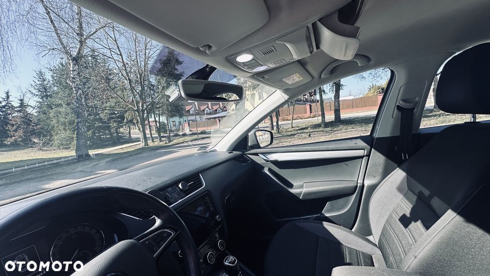 Skoda Octavia 1.4 TSI Business - 11