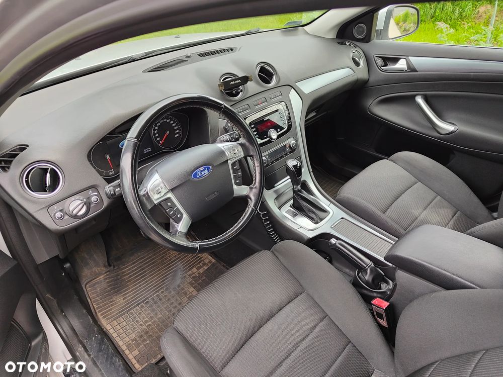 Ford Mondeo - 10