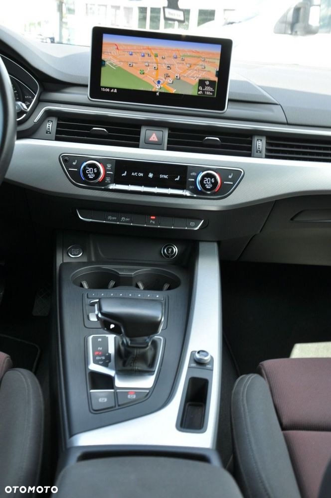Audi A4 Avant 2.0 TDI S tronic - 24
