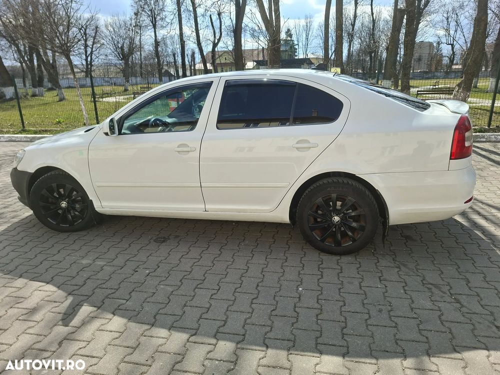 Skoda Octavia 1.6 TDI DPF Elegance Green tec - 17