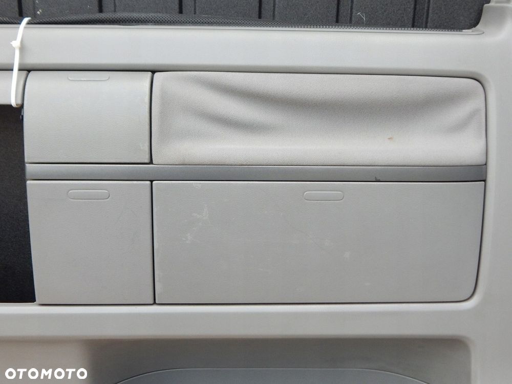 vw t5 multivan tapicerka boczek bok lewa tył - 9