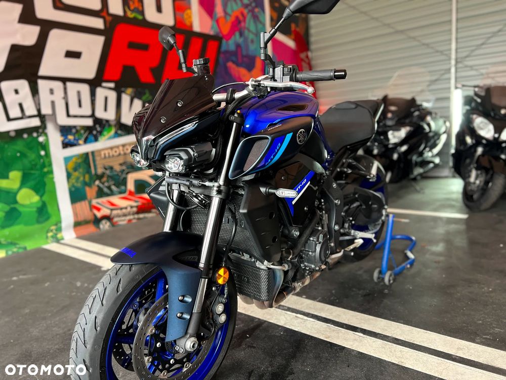 Yamaha MT - 22