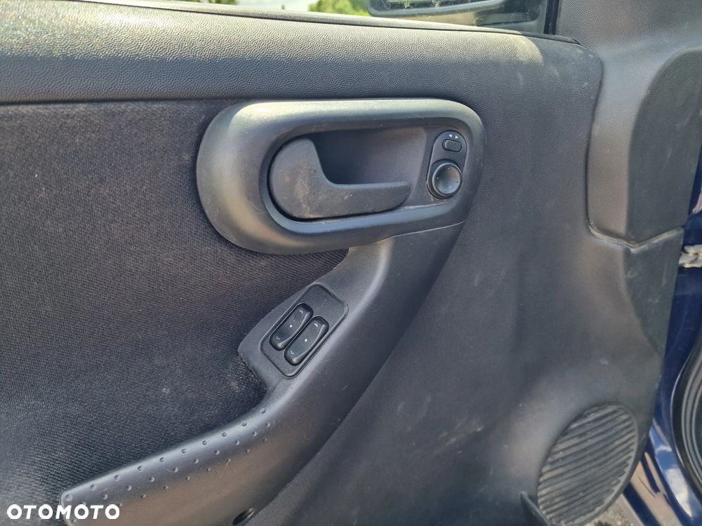 Opel Combo - 13