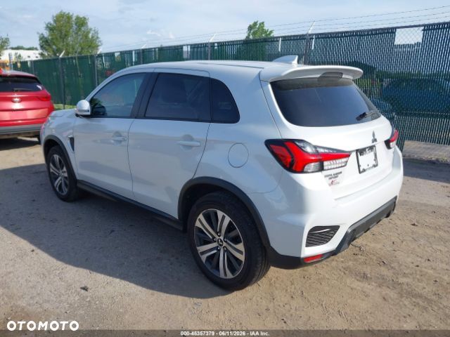 Mitsubishi Outlander - 4