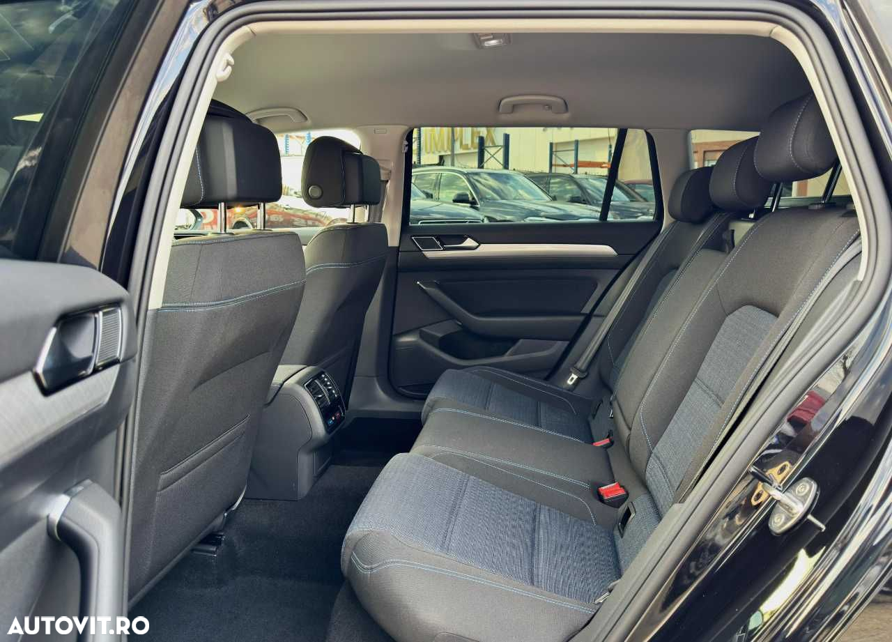 Volkswagen Passat - 18