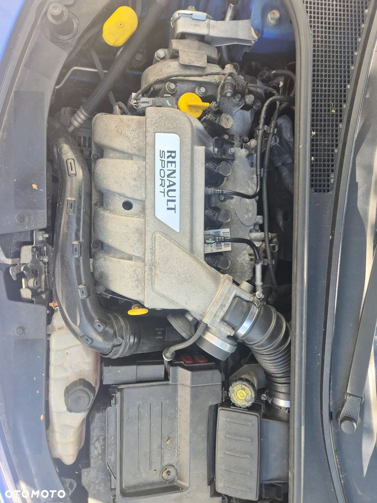 Renault Clio 2.0 16V Sport - 21