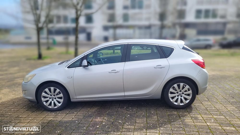 Opel Astra 1.7 CDTI Cosmo - 10