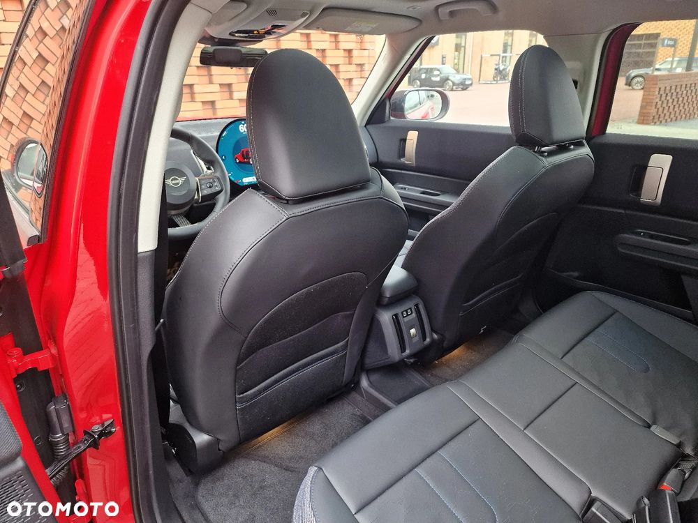 MINI Countryman SE ALL4 66.5kWh Linia Classic - 28