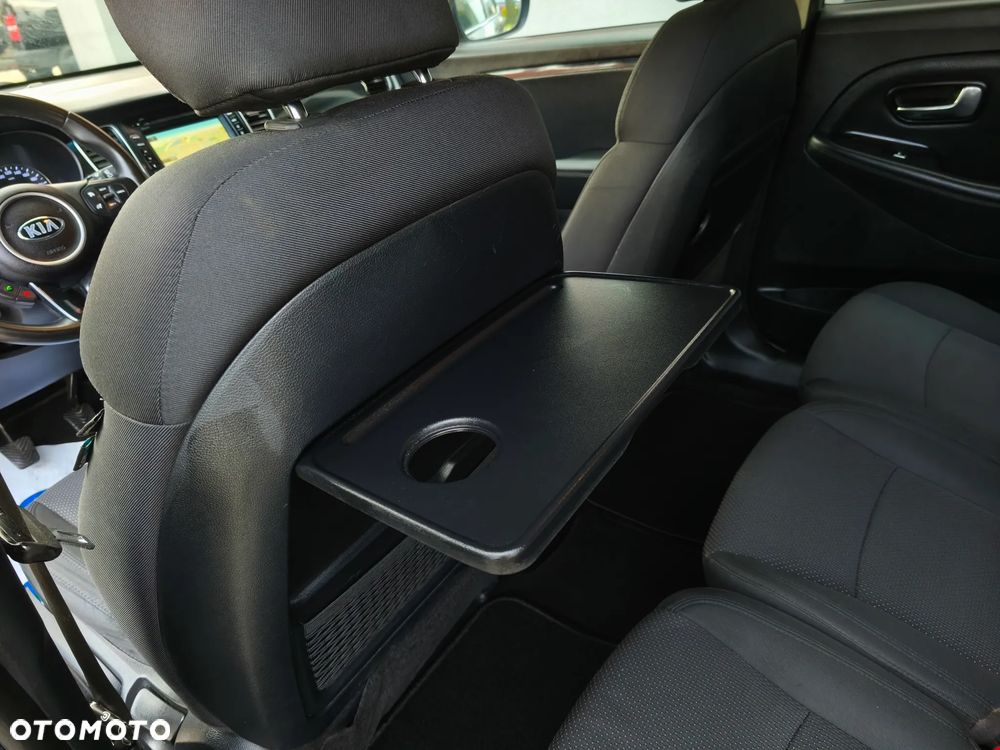 Kia Carens 1.7 CRDi XL 7os - 20