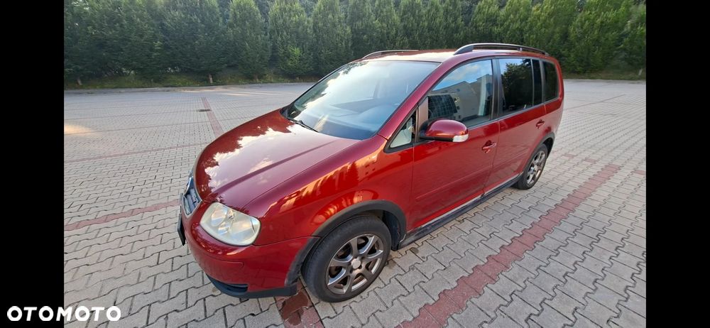 Volkswagen Touran 2.0 TDI Trendline - 11