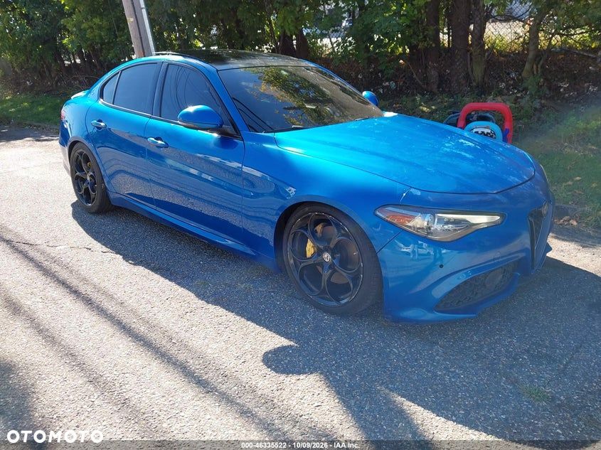 Alfa Romeo Giulia 2.0 Turbo 16V AT8-Q4 Veloce - 31