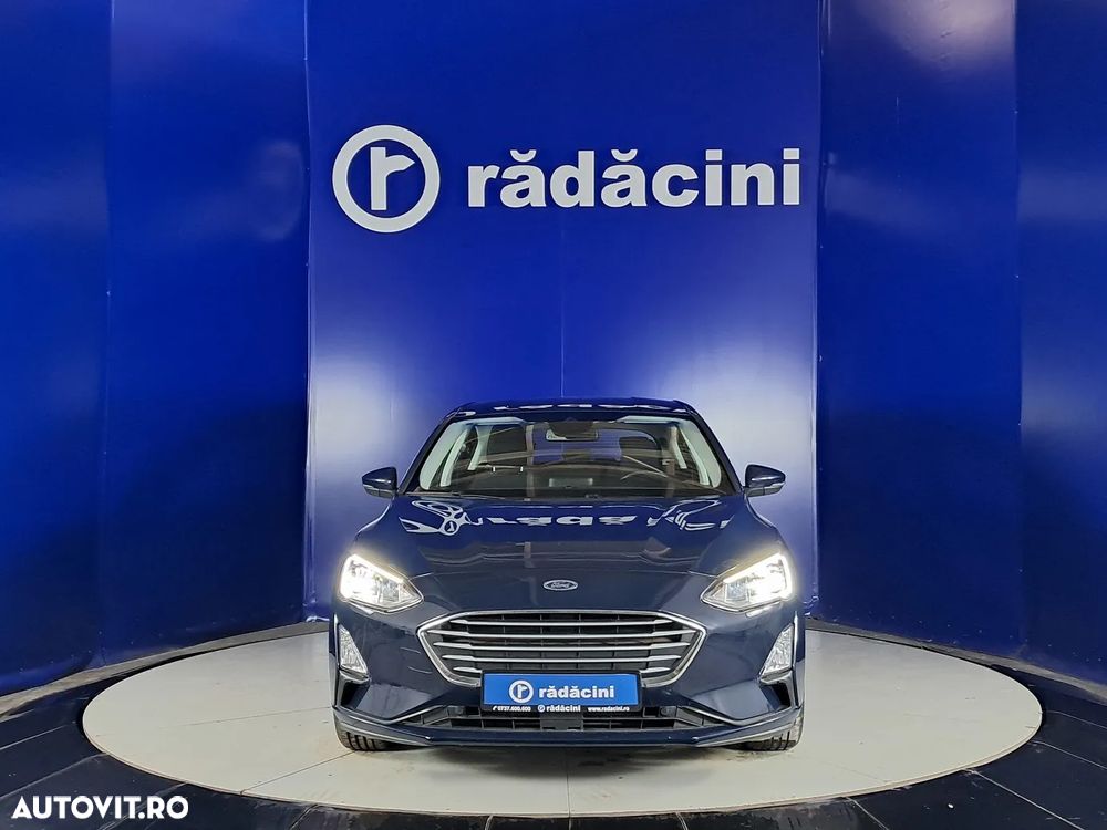 Ford Focus - 8
