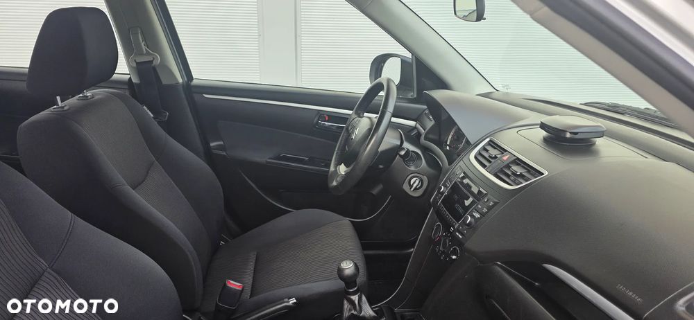 Suzuki Swift 1.2 4x4 Club - 8