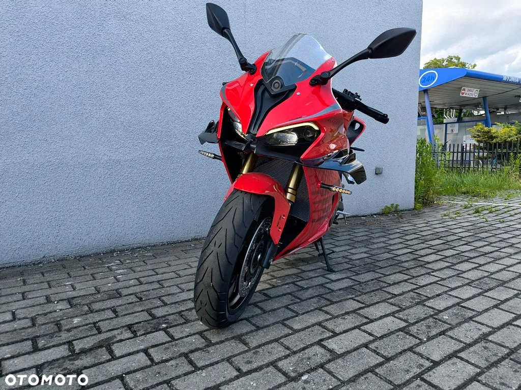 QJMOTOR SRK 800RR - 8