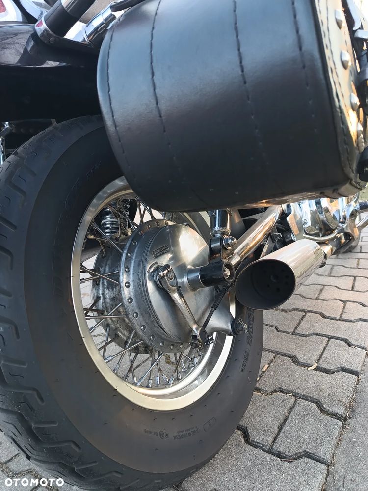 Suzuki Intruder - 9