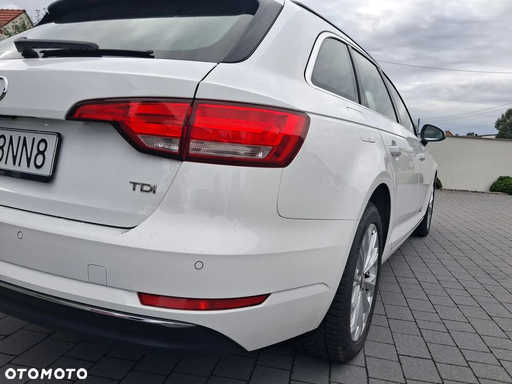 Audi A4 Avant 2.0 TDI - 26