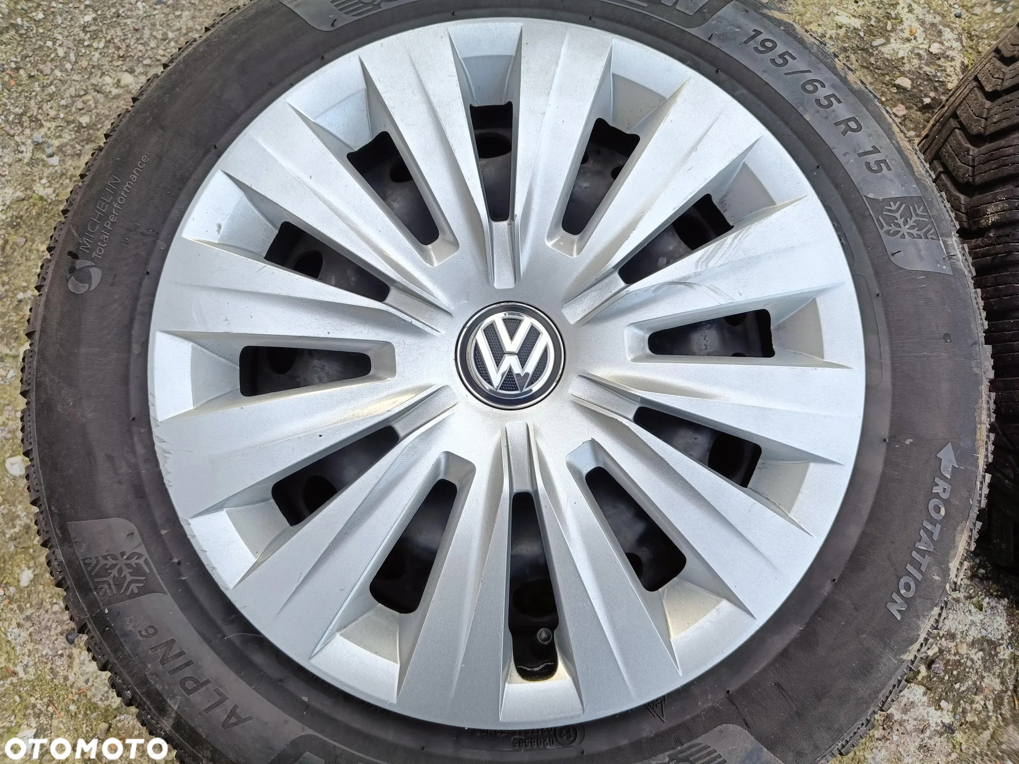 VOLKSWAGEN VW GOLF VII 7 KOŁA ZIMOWE MICHELIN 195/65 R15 15 5X112 - 4