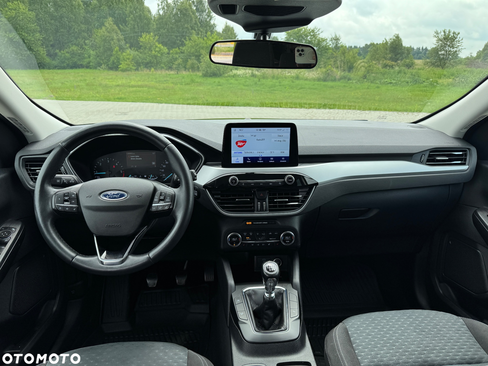 Ford Kuga - 25