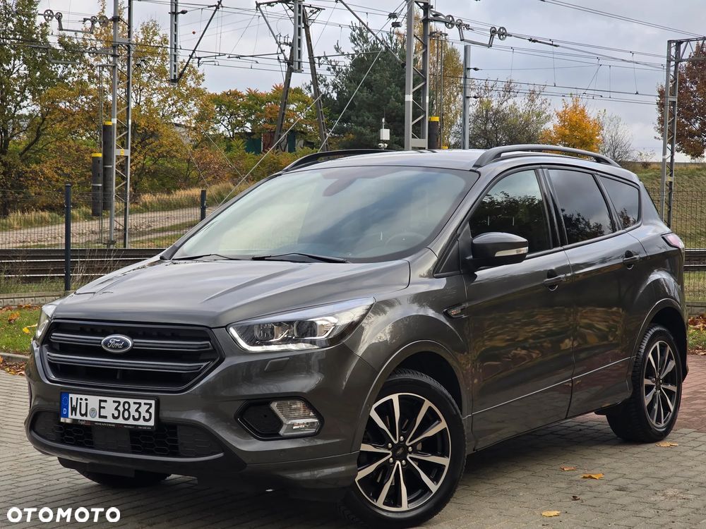 Ford Kuga 1.5 EcoBoost 2x4 ST-Line - 1