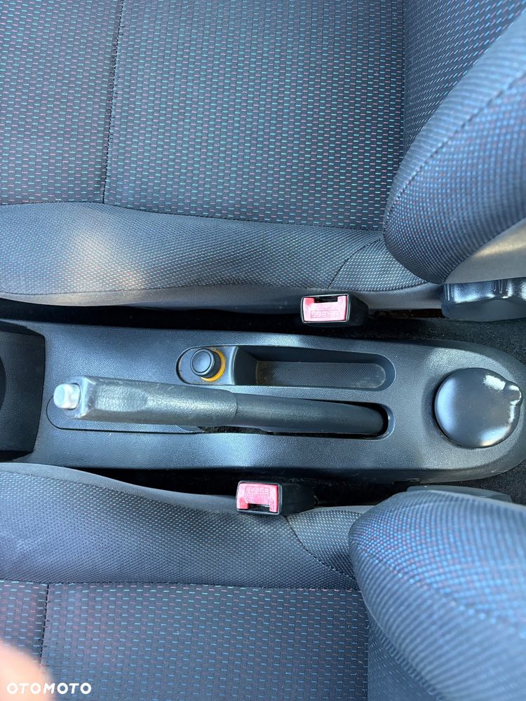 Renault Clio - 27