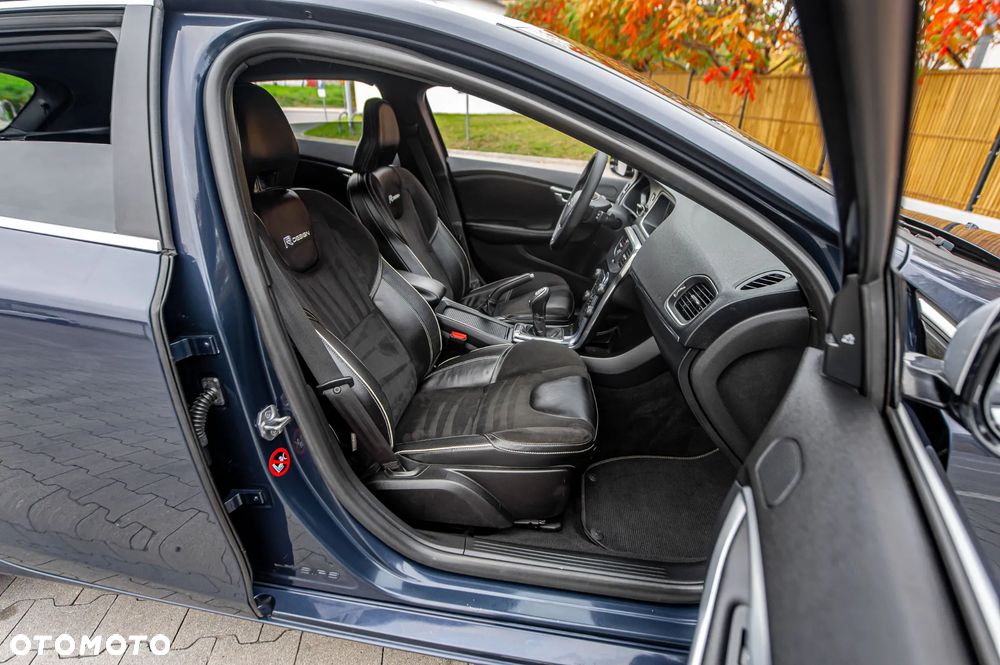 Volvo V40 T3 R-Design Summum - 25